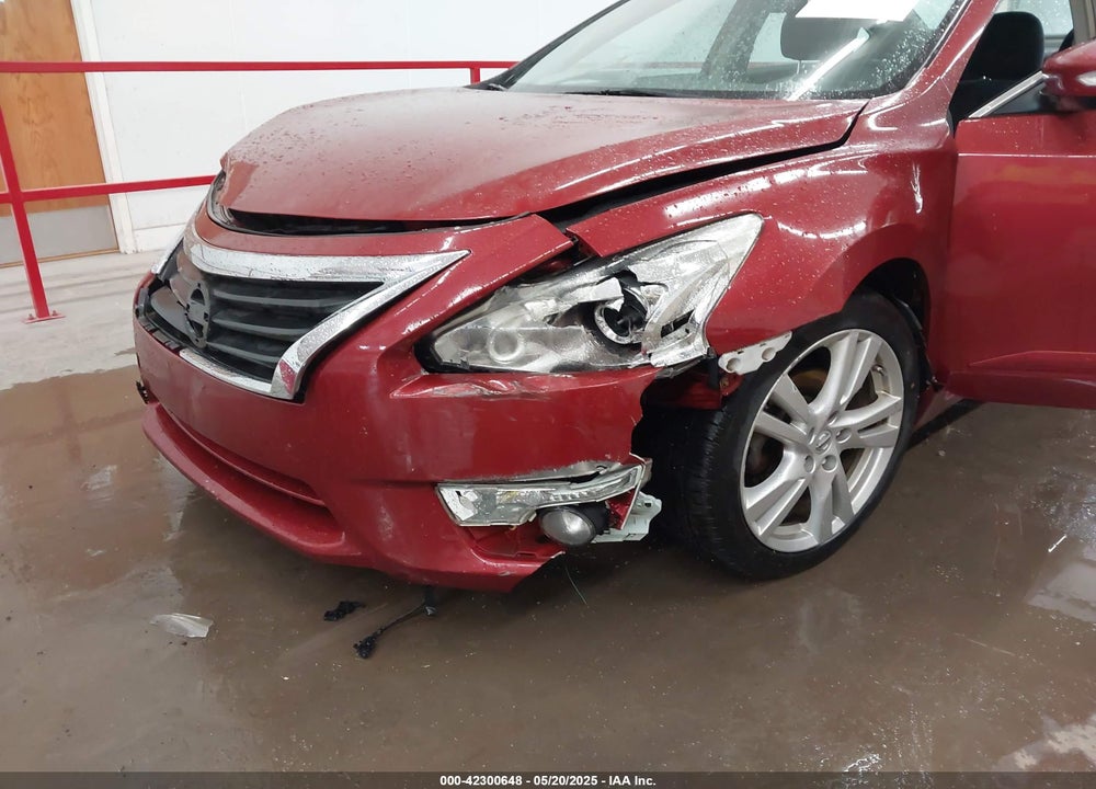 2013 NISSAN ALTIMA VIN: 1N4BL3AP8DN556181