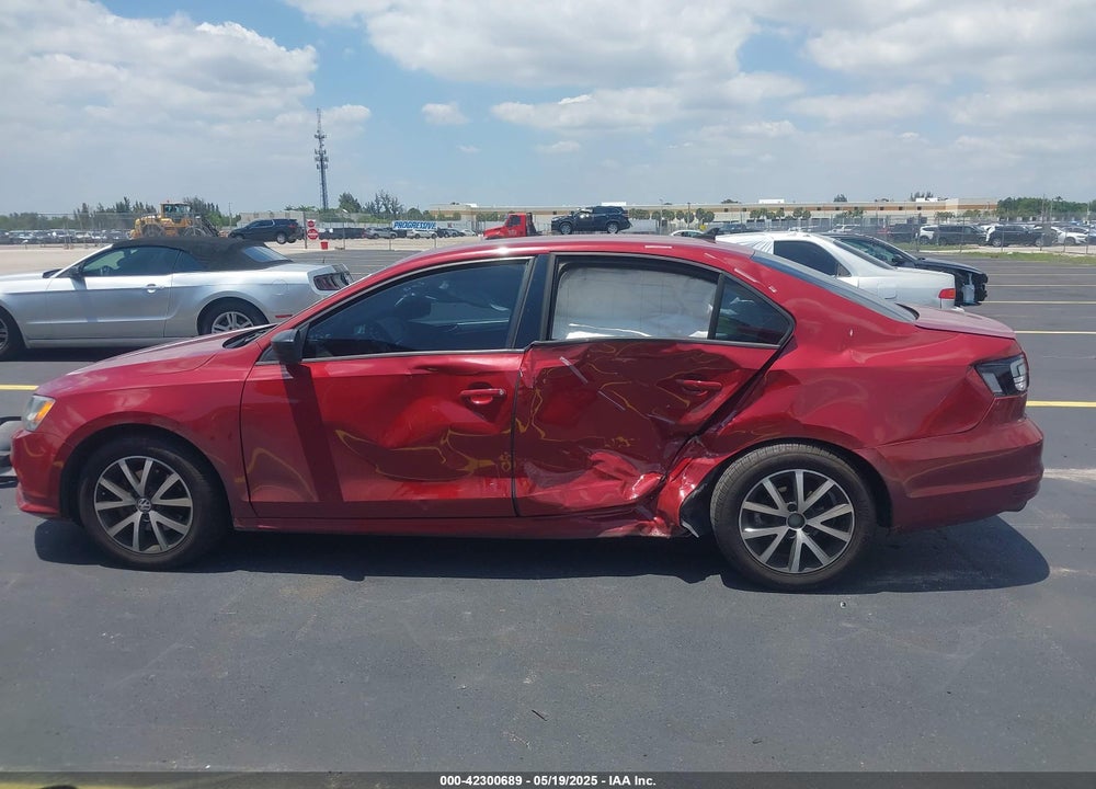 2016 VOLKSWAGEN JETTA VIN: 3VWD67AJ9GM318445