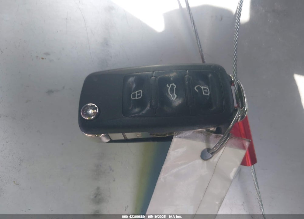2016 VOLKSWAGEN JETTA VIN: 3VWD67AJ9GM318445