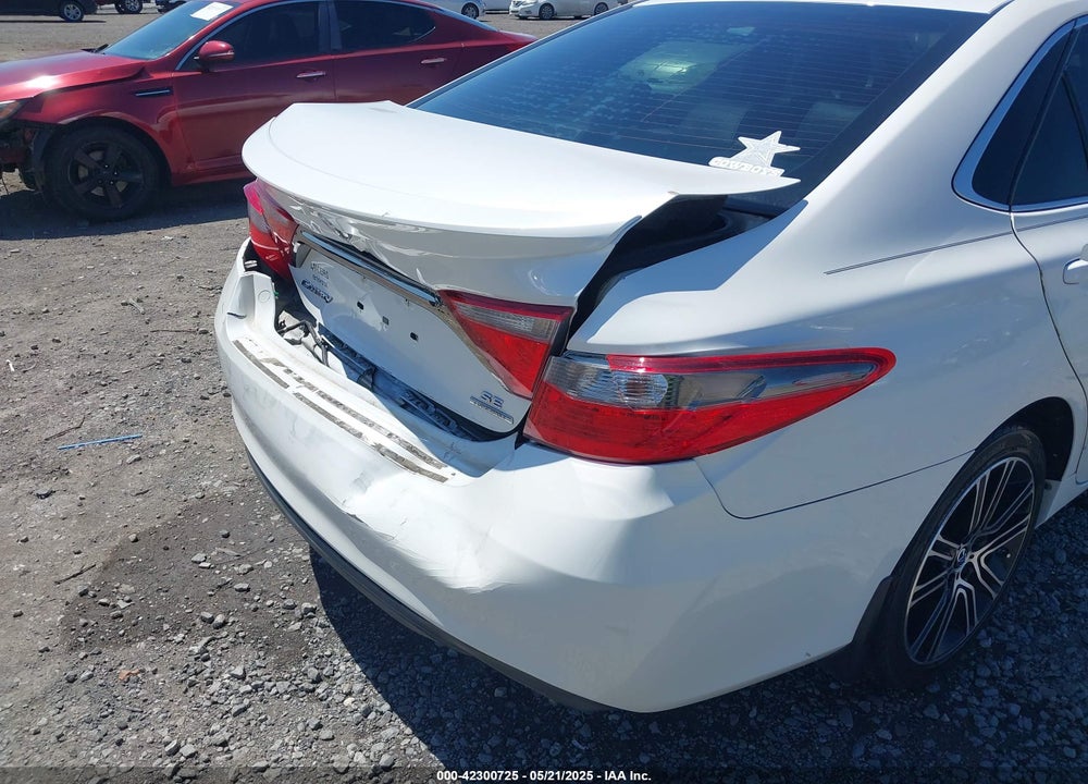 2016 TOYOTA CAMRY SE VIN: 4T1BF1FK4GU143733