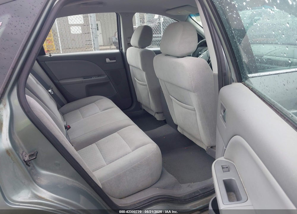 2006 FORD FIVE HUNDRED SE VIN: 1FAFP261X6G112795