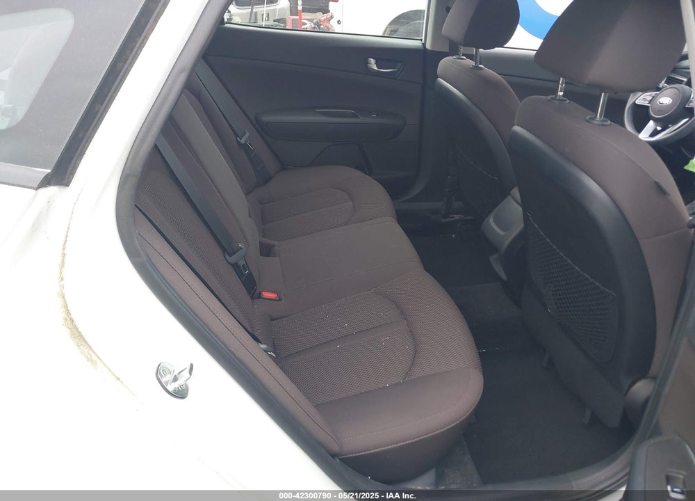 2020 KIA OPTIMA VIN: 5XXGT4L32LG450805