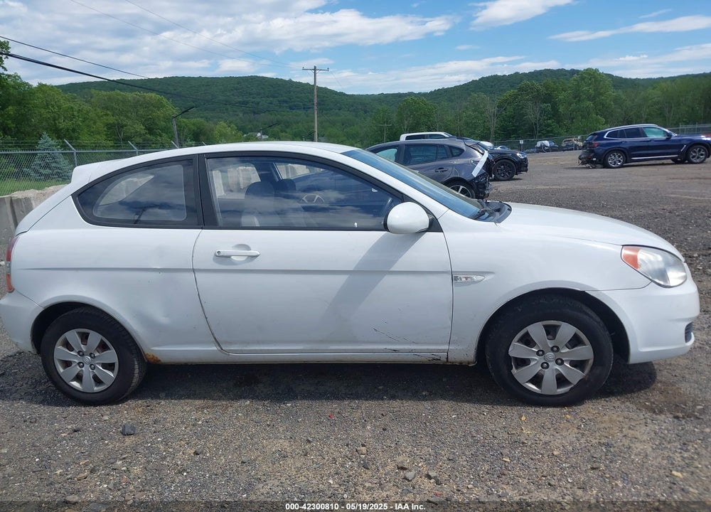 2009 HYUNDAI ACCENT VIN: KMHCM36C29U129234