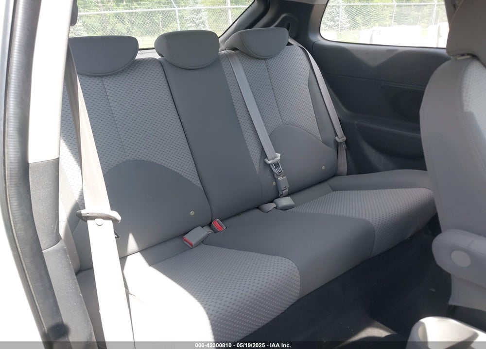 2009 HYUNDAI ACCENT VIN: KMHCM36C29U129234