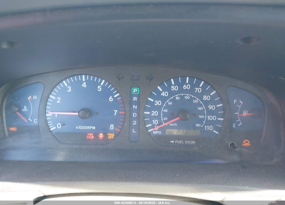 2002 TOYOTA SIENNA XLE VIN: 4T3ZF13C12U432578