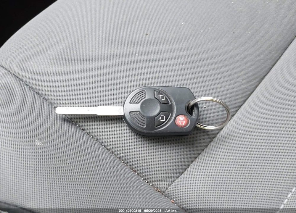 2013 FORD ESCAPE VIN: 1FMCU0GX2DUA20801