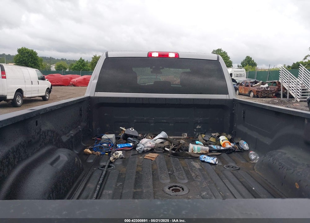 2022 RAM 3500 BIG HORN  4X4 8' BOX VIN: 3C63RRHL2NG302972
