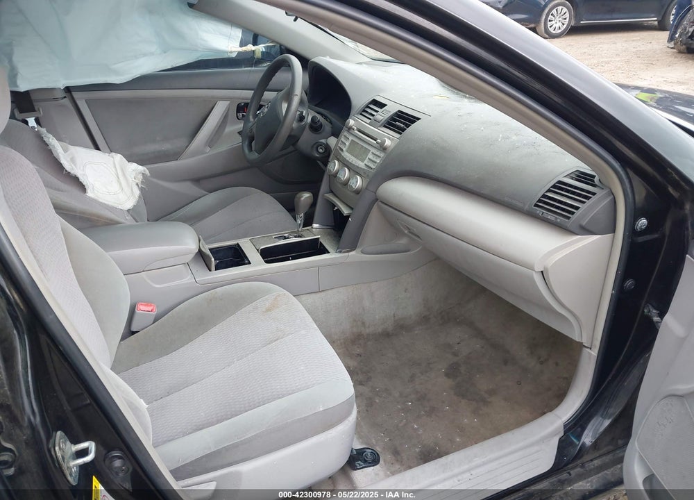2011 TOYOTA CAMRY LE VIN: 4T1BF3EK9BU215807