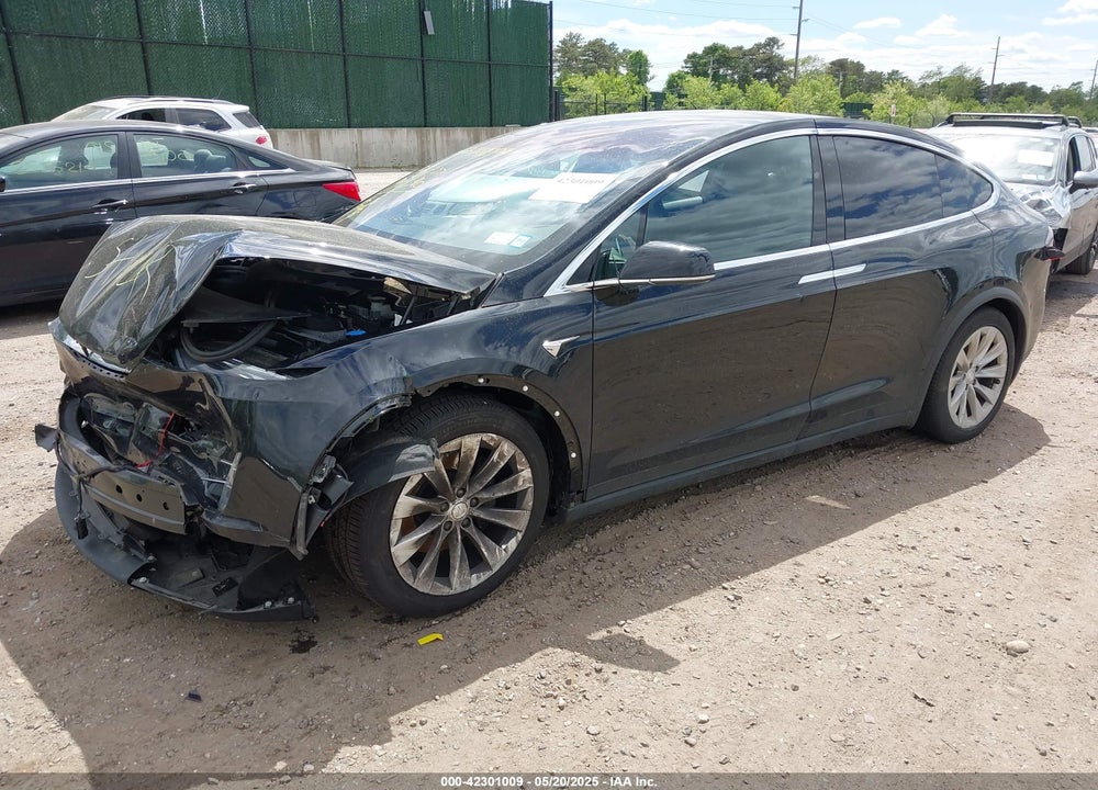 2017 TESLA MODEL X 100D/75D/90D VIN: 5YJXCAE2XHF048494