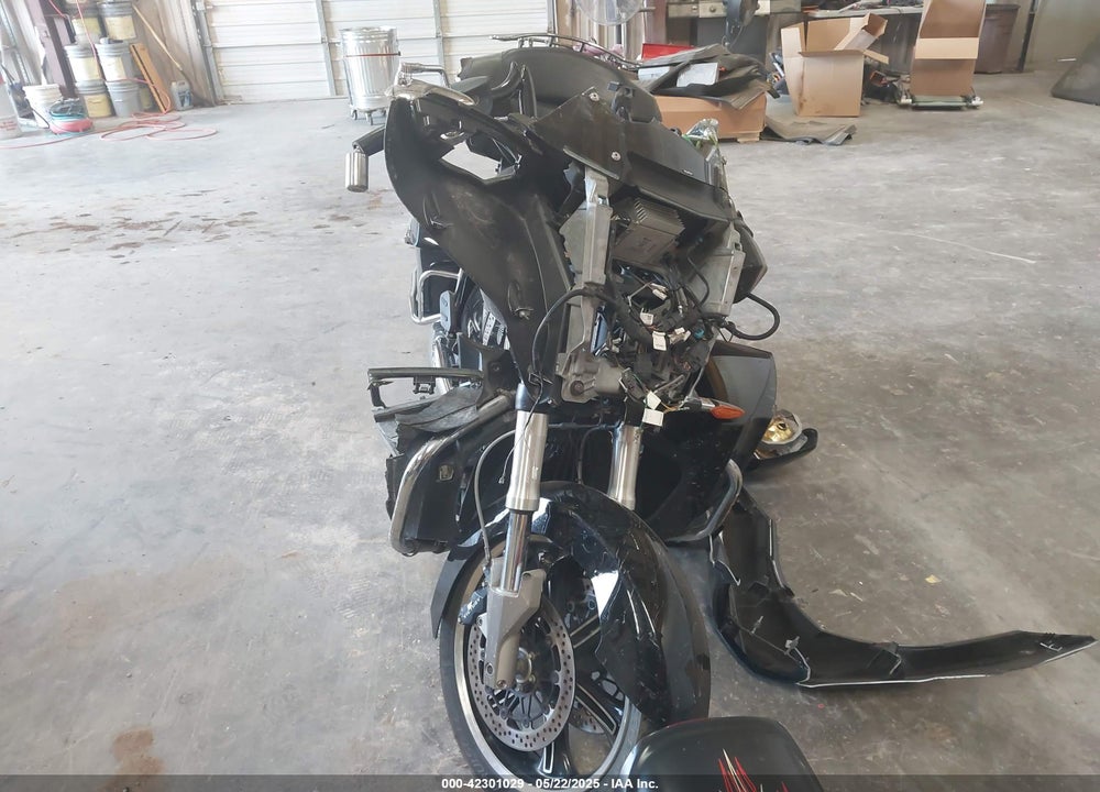 2015 VICTORY MOTORCYCLES CROSS COUNTRY TOUR VIN: 5VPTW36N6F3045954