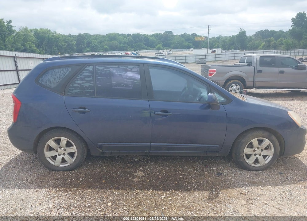 2007 KIA RONDO LX V6 VIN: KNAFG526477110293
