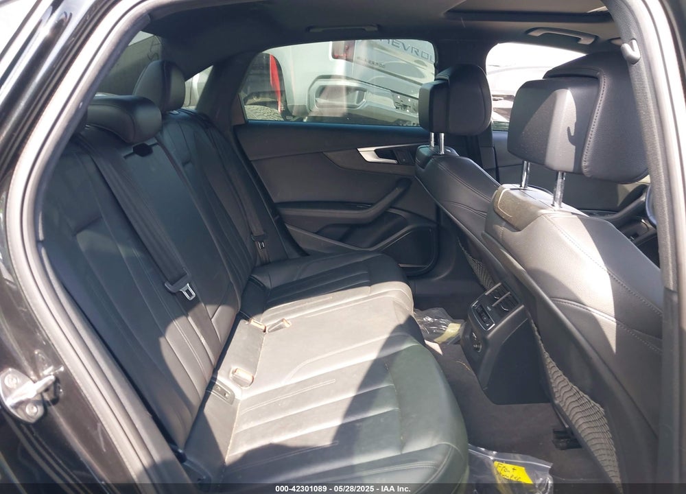 2019 AUDI A4 VIN: WAUENAF49KN013582