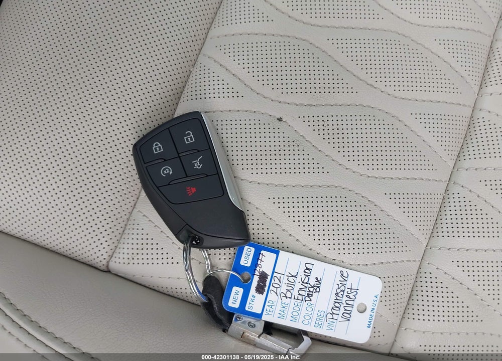 2021 BUICK ENVISION VIN: LRBFZRR44MD164732