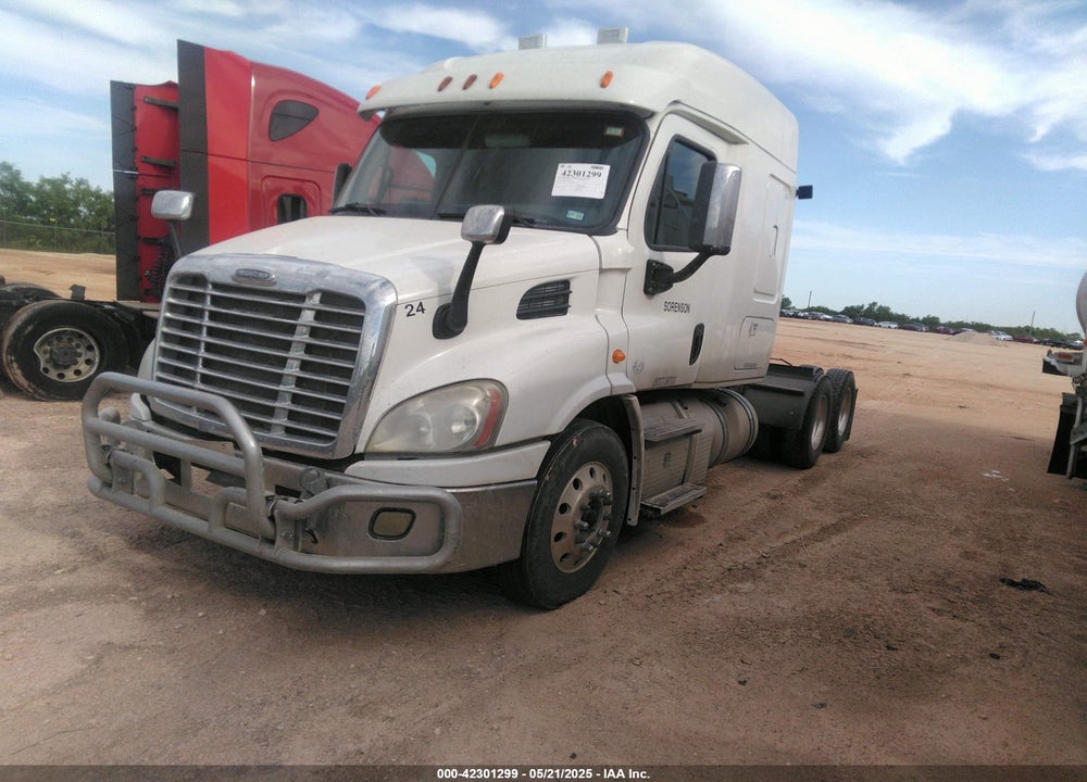 2014 FREIGHTLINER CASCADIA 113 VIN: 3AKJGHDV3ESFW4655