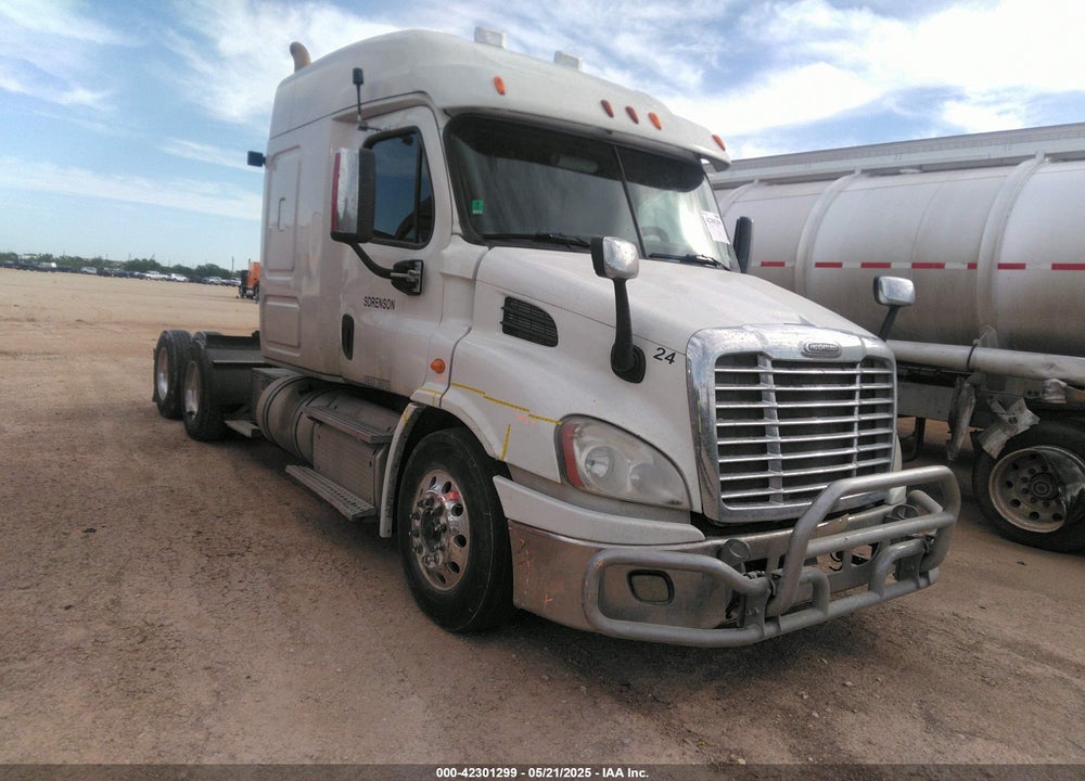 2014 FREIGHTLINER CASCADIA 113 VIN: 3AKJGHDV3ESFW4655