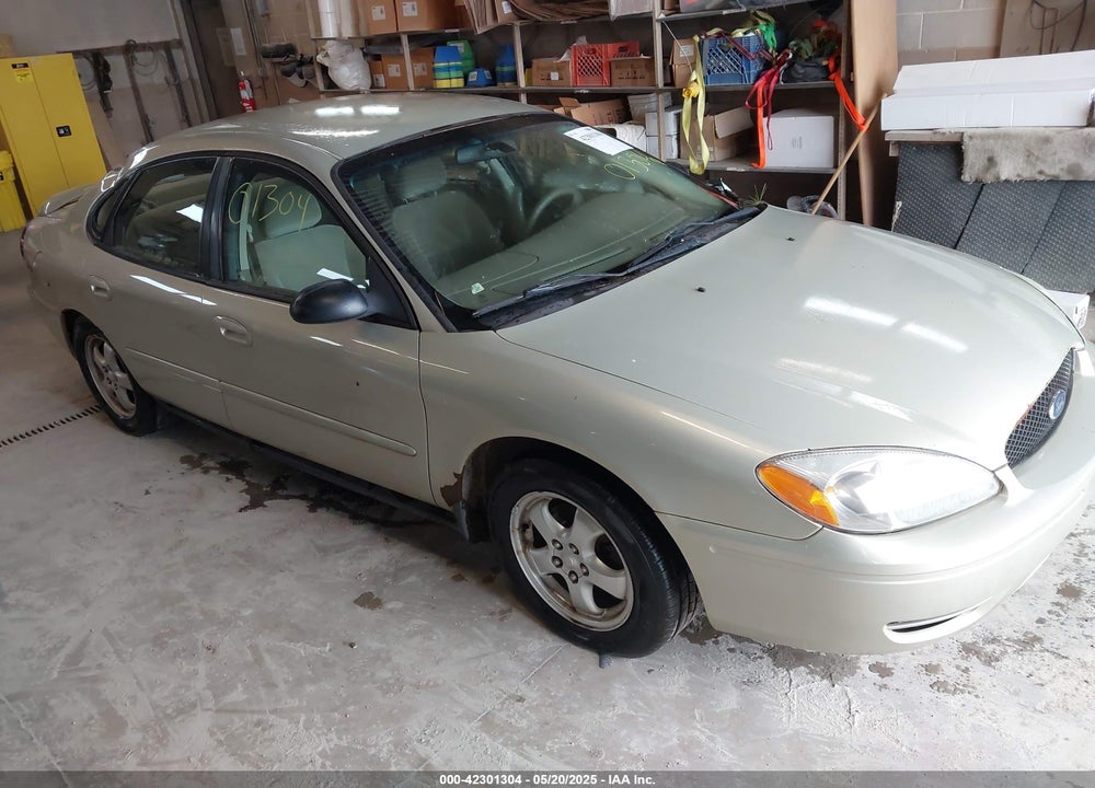 2005 FORD TAURUS SE VIN: 1FAFP53245A301295