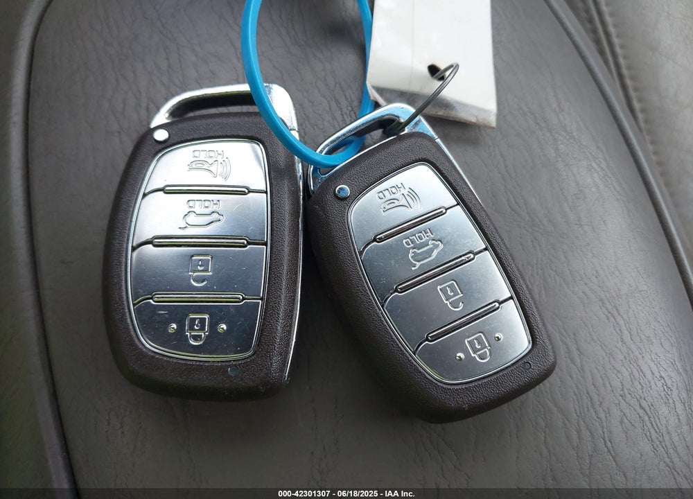 2019 HYUNDAI TUCSON VIN: KM8J33AL5KU904519