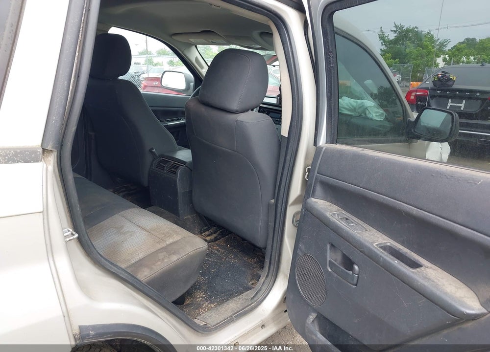 2008 JEEP GRAND CHEROKEE VIN: 1J8GR48K18C144676