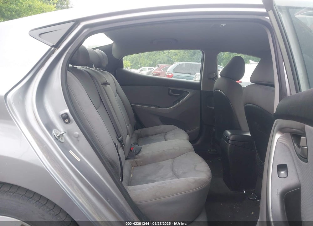 2013 HYUNDAI ELANTRA GLS VIN: KMHDH4AE2DU638353