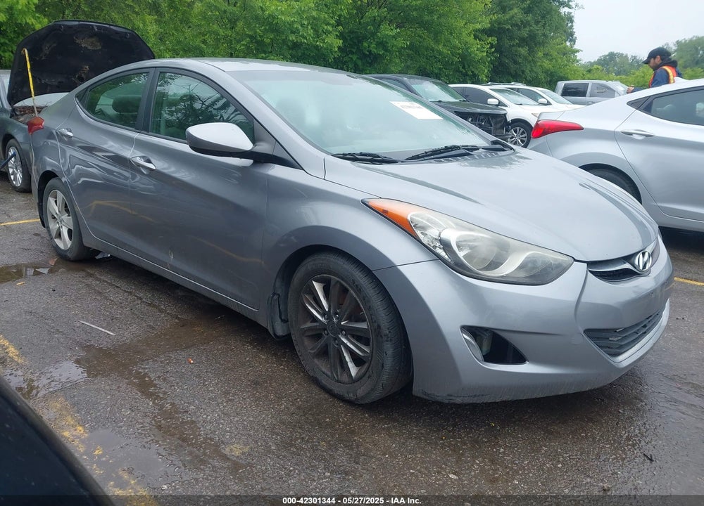 2013 HYUNDAI ELANTRA GLS VIN: KMHDH4AE2DU638353