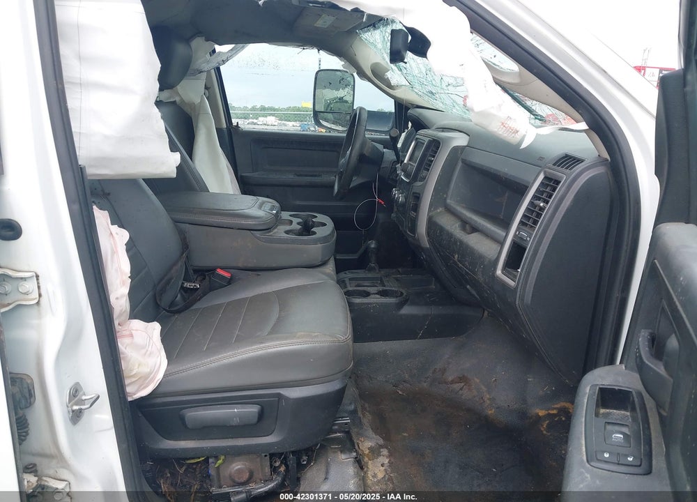 2014 RAM 3500 TRADESMAN VIN: 3C63R3GL9EG329262
