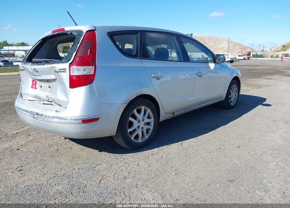 2009 HYUNDAI ELANTRA TOURING VIN: KMHDC86E99U033025