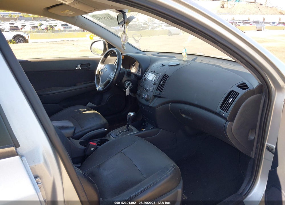 2009 HYUNDAI ELANTRA TOURING VIN: KMHDC86E99U033025