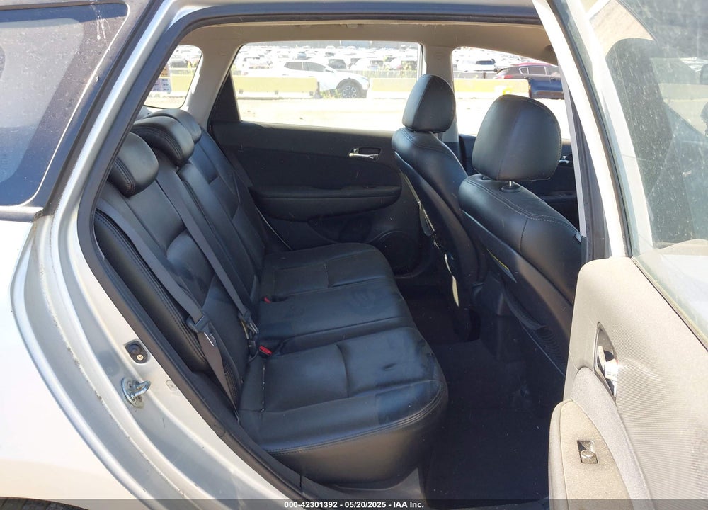 2009 HYUNDAI ELANTRA TOURING VIN: KMHDC86E99U033025