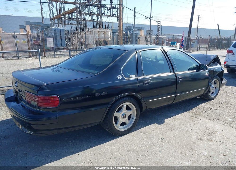 1996 CHEVROLET CAPRICE / IMPALA CLASSIC SS VIN: 1G1BL52P7TR106218
