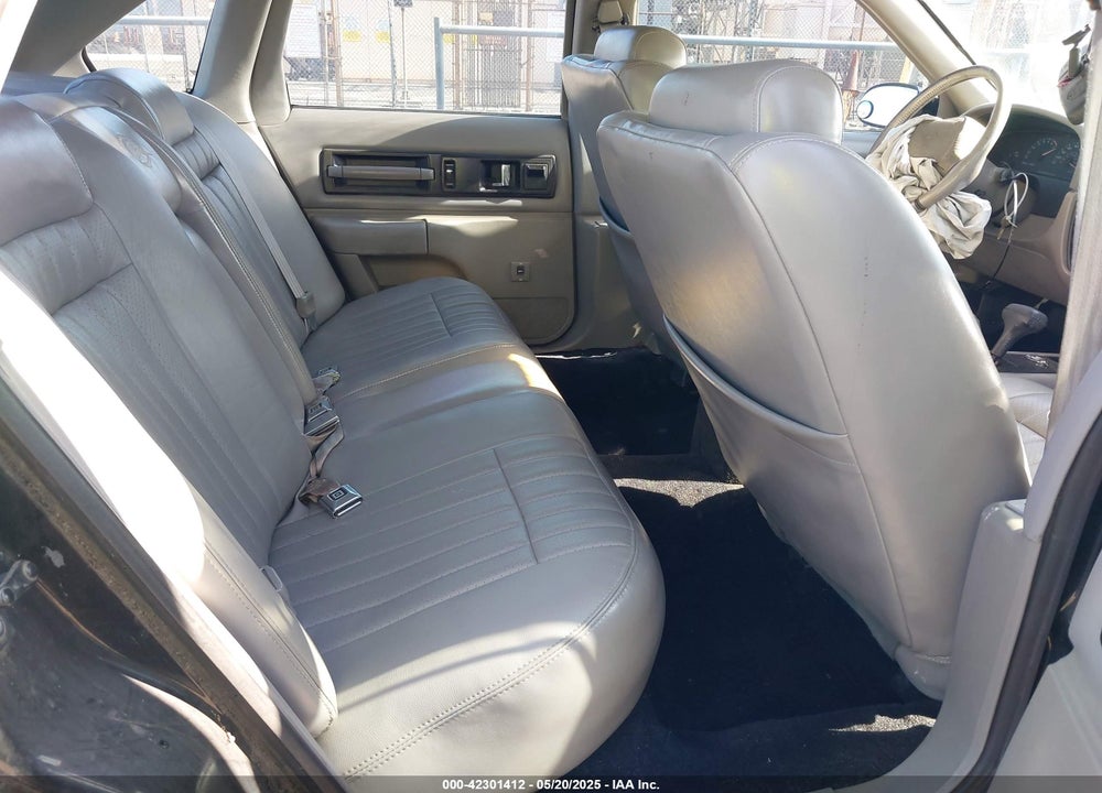 1996 CHEVROLET CAPRICE / IMPALA CLASSIC SS VIN: 1G1BL52P7TR106218