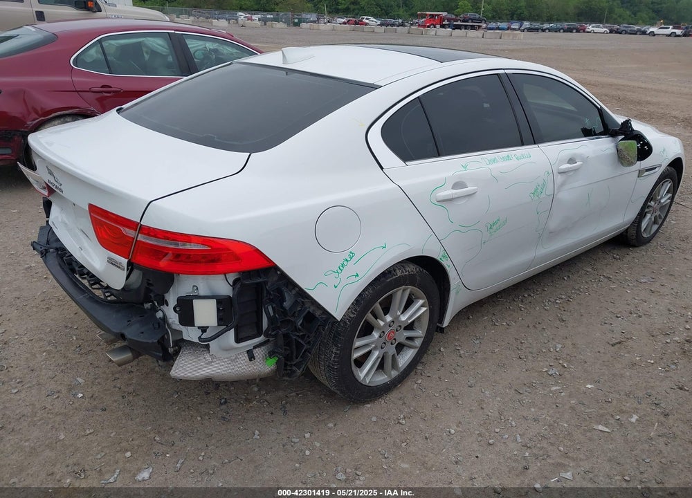 2019 JAGUAR XE VIN: SAJAJ4FX7KCP44274