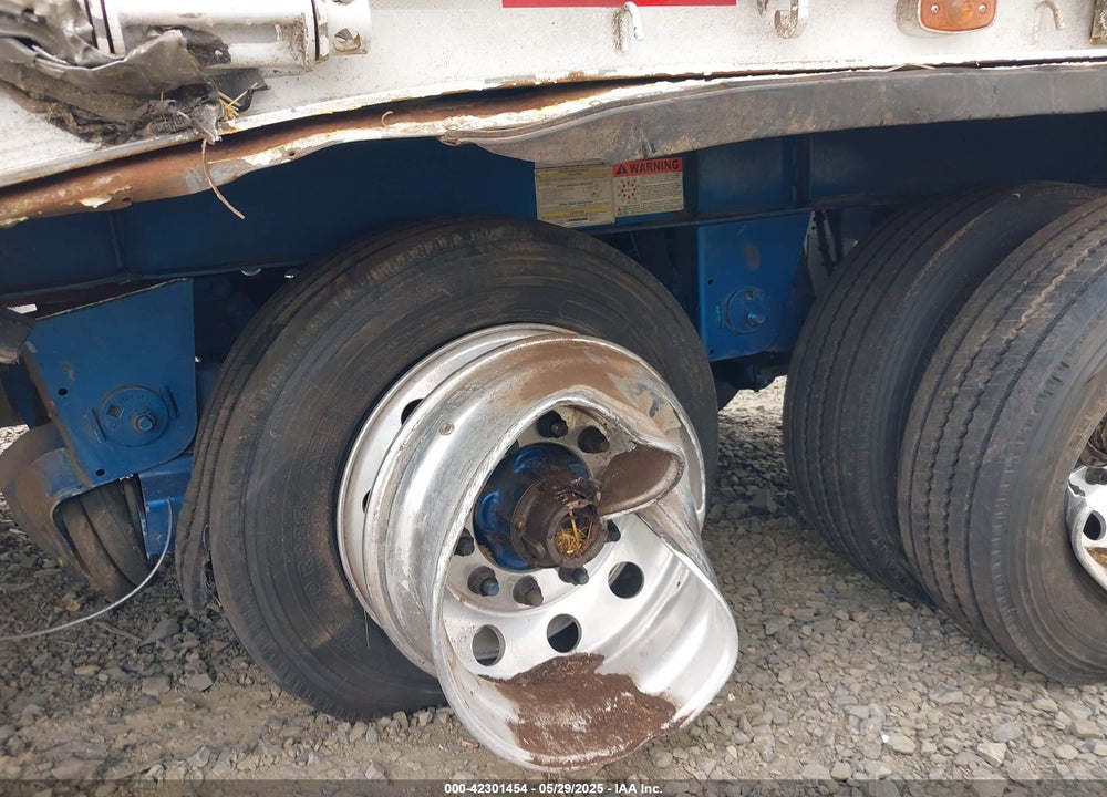2025 WESTERN TRAILERS SEMI TRAILER VIN: 5DN113425SB001027