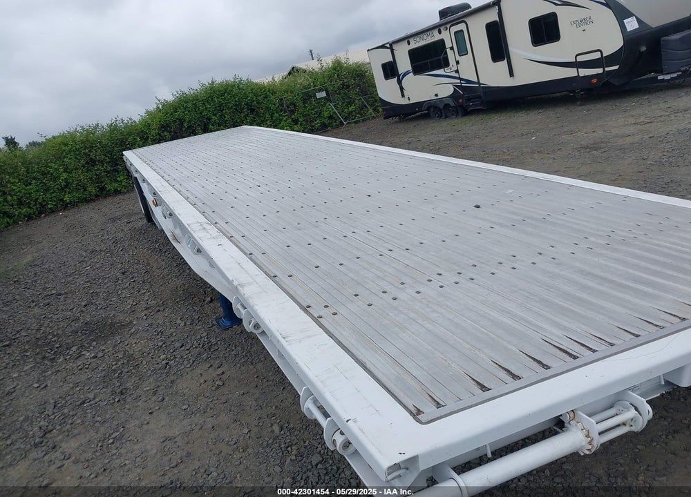 2025 WESTERN TRAILERS SEMI TRAILER VIN: 5DN113425SB001027