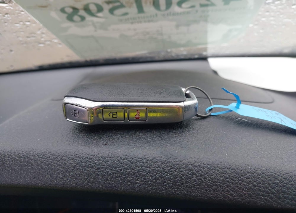 2021 KIA SELTOS VIN: KNDEPCAA2M7128070