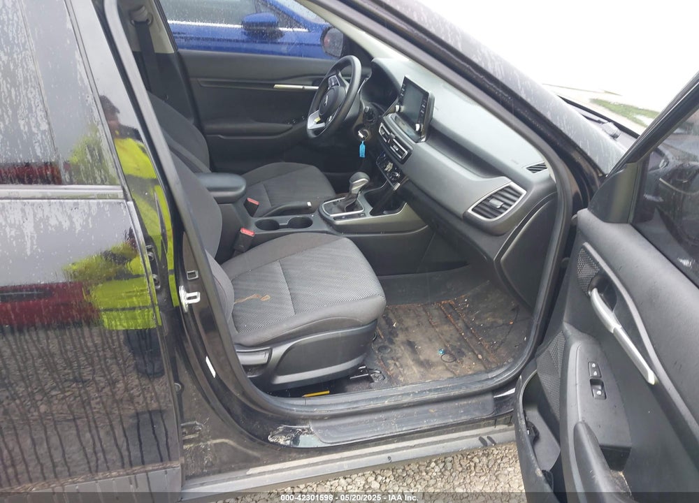 2021 KIA SELTOS VIN: KNDEPCAA2M7128070