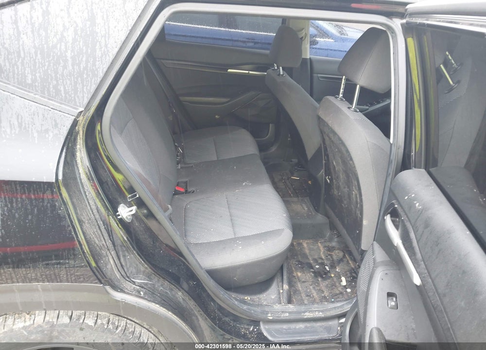 2021 KIA SELTOS VIN: KNDEPCAA2M7128070
