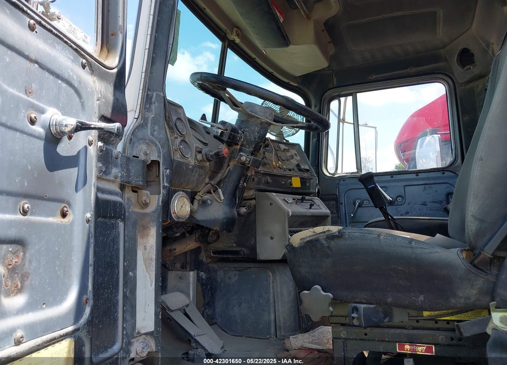 1991 MACK 600 DM600 VIN: 1M2B221C3MM009440