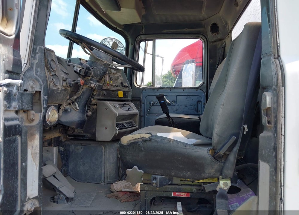 1991 MACK 600 DM600 VIN: 1M2B221C3MM009440