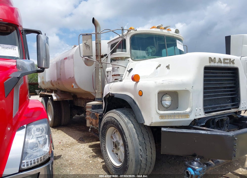 1991 MACK 600 DM600 VIN: 1M2B221C3MM009440