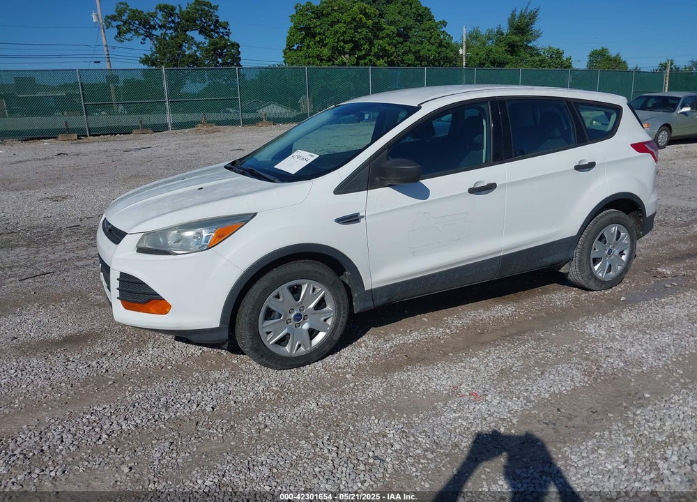 2013 FORD ESCAPE S VIN: 1FMCU0F70DUB47323
