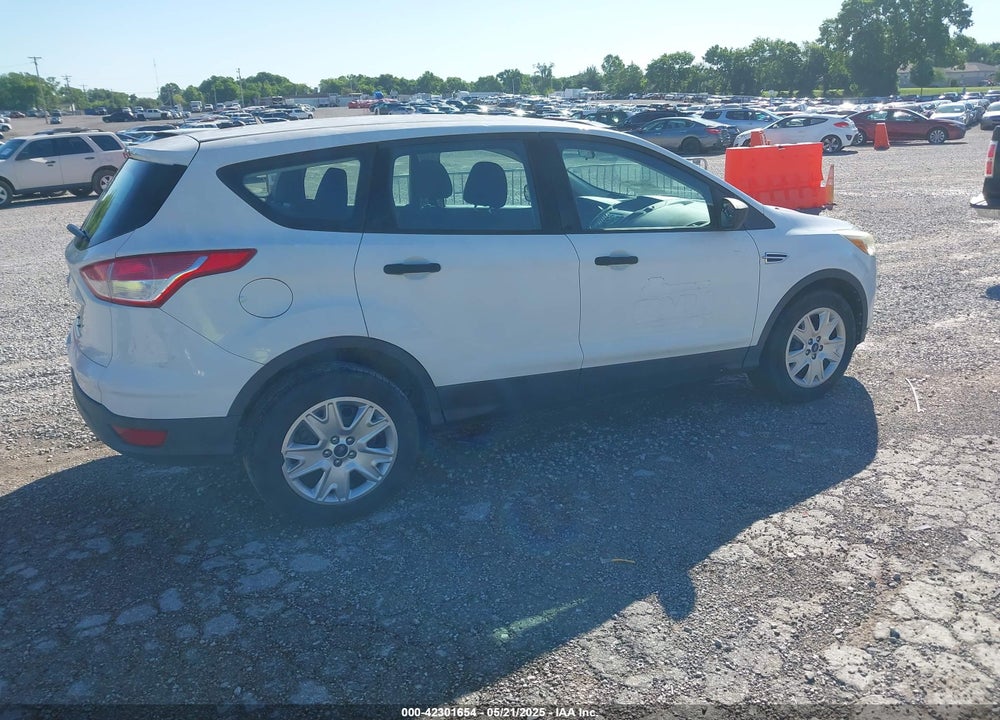 2013 FORD ESCAPE S VIN: 1FMCU0F70DUB47323