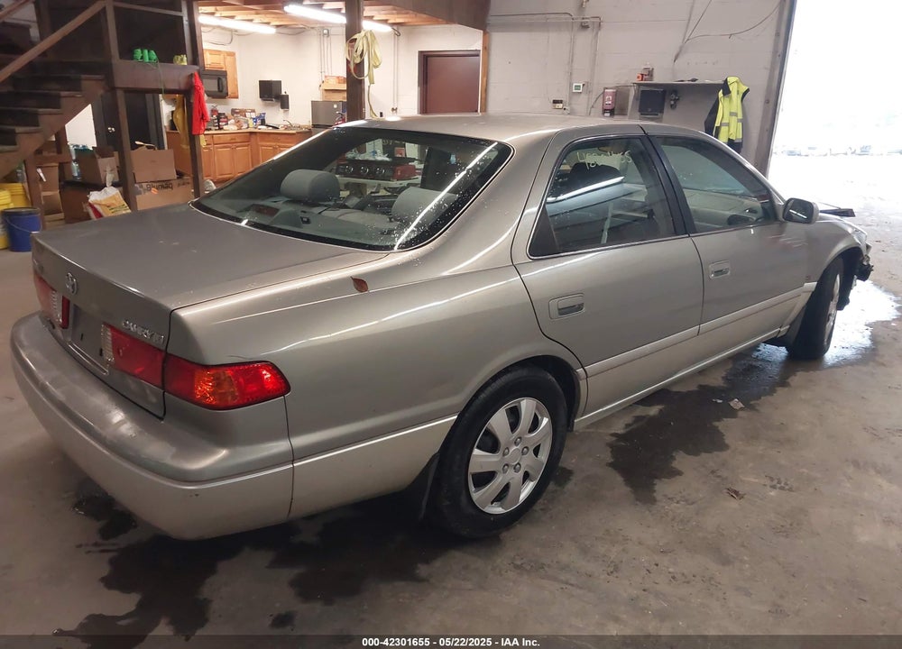 2001 TOYOTA CAMRY LE VIN: JT2BG22K810546666