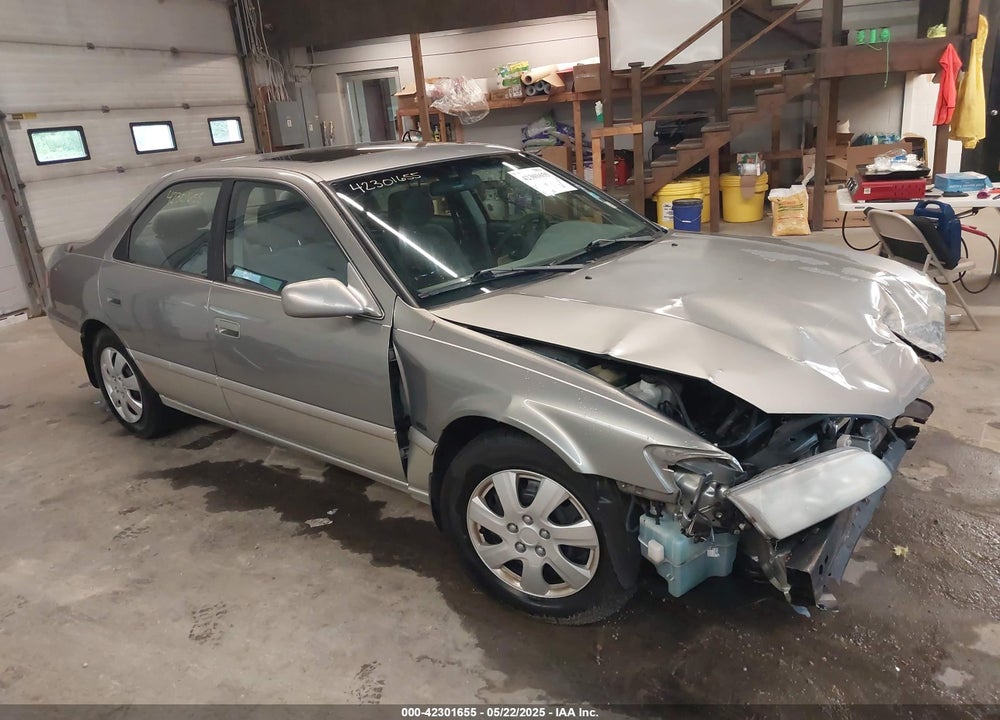 2001 TOYOTA CAMRY LE VIN: JT2BG22K810546666