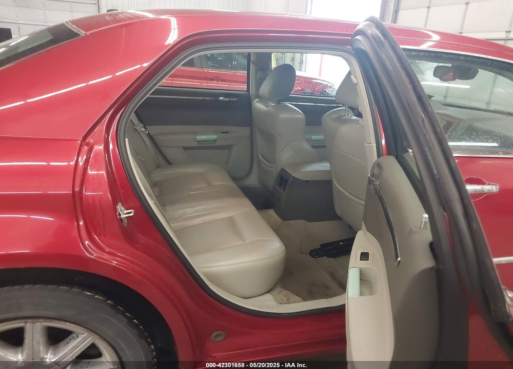 2007 CHRYSLER 300 VIN: 2C3KA63H87H825725