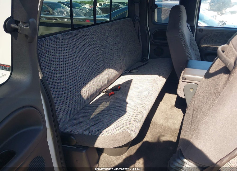 2001 DODGE RAM 1500 ST VIN: 1B7HC13Y21J206689