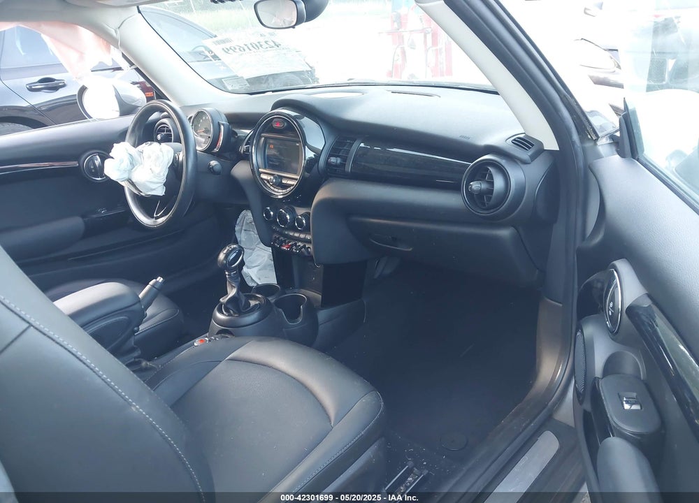2019 MINI HARDTOP VIN: WMWXP5C57K2H30039