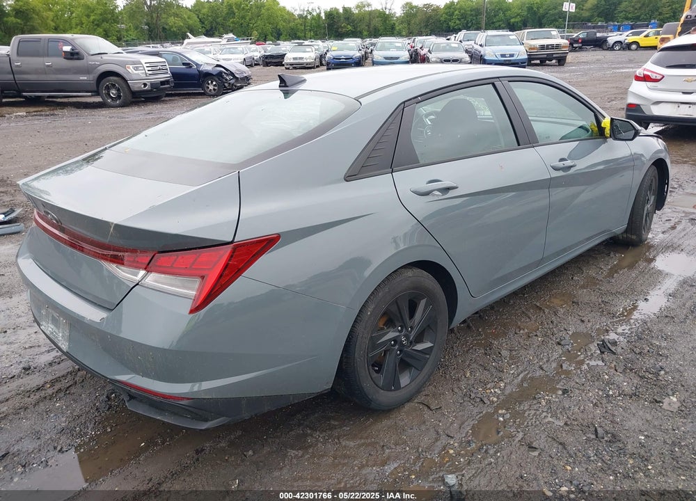 2022 HYUNDAI ELANTRA HYBRID VIN: KMHLM4AJ7NU023884
