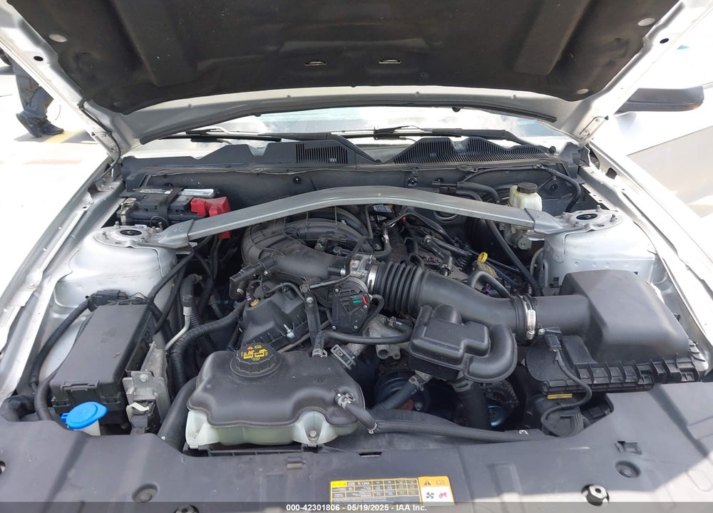 2014 FORD MUSTANG VIN: 1ZVBP8EMXE5232093