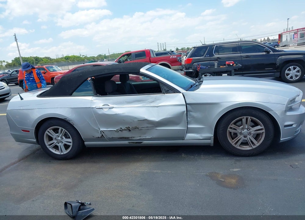 2014 FORD MUSTANG VIN: 1ZVBP8EMXE5232093