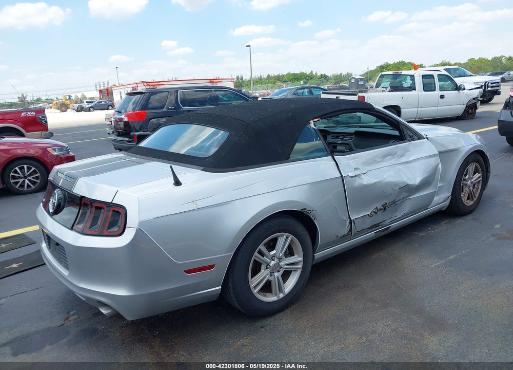 2014 FORD MUSTANG VIN: 1ZVBP8EMXE5232093